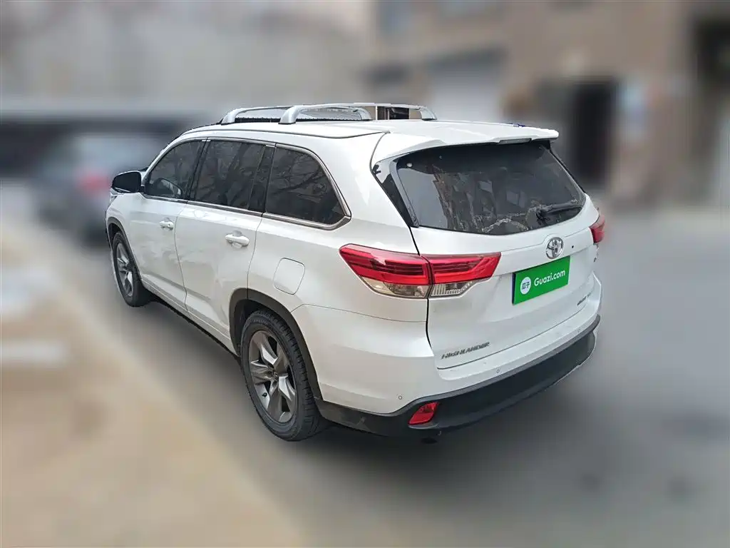 Toyota Highlander 2021 — фото 27