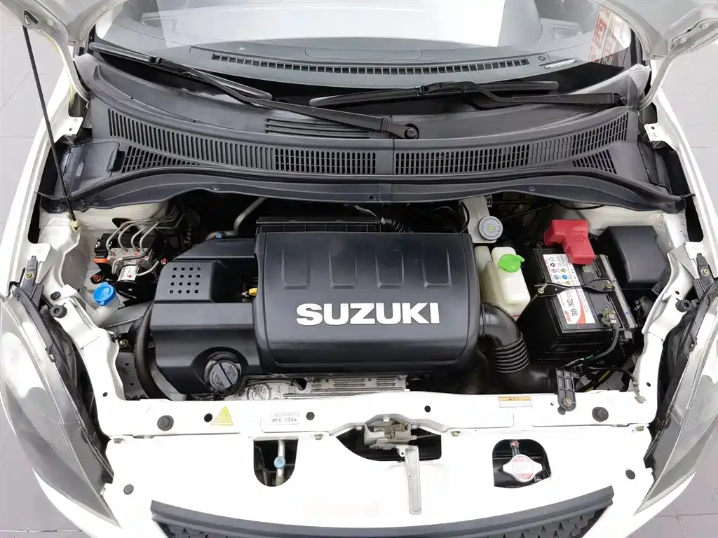Suzuki Swift 2015 — фото 6
