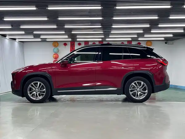 NIO ES6 2020