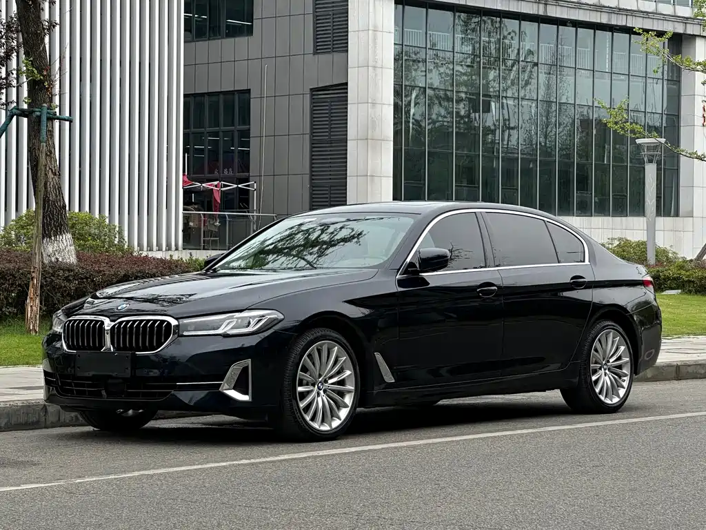 BMW 5 Series 2022