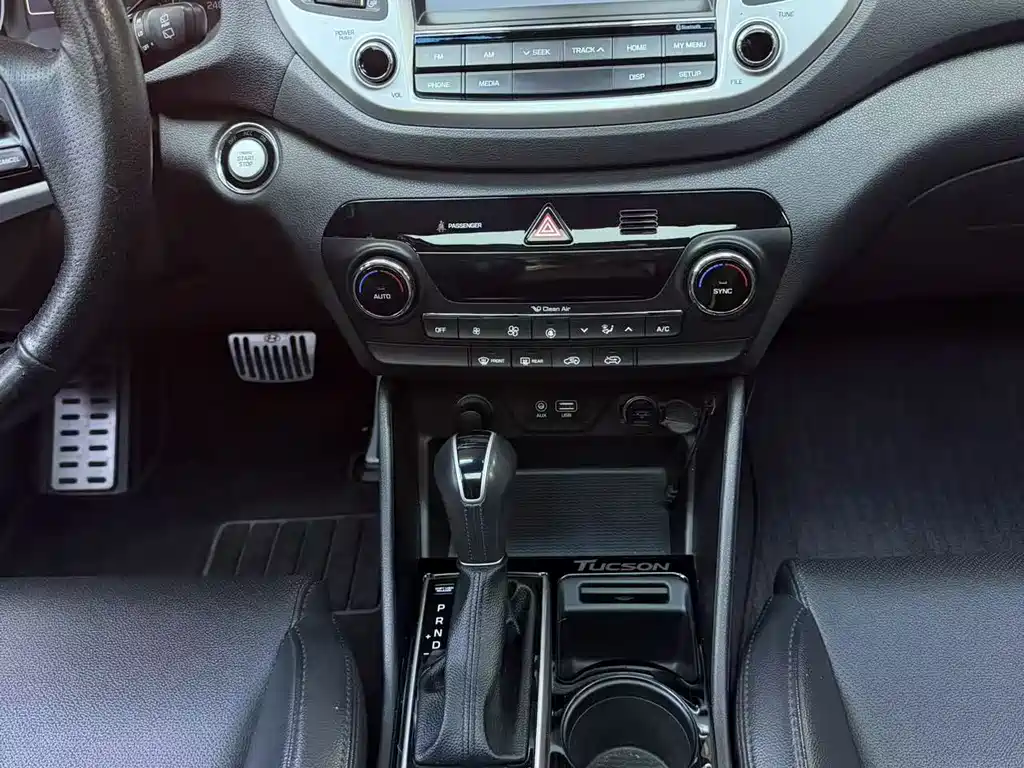 Hyundai Tucson 2017 — фото 8