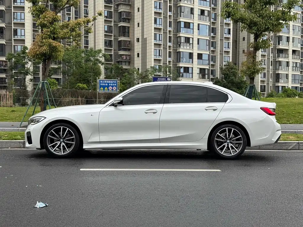 BMW 3 Series 2020 — фото 14