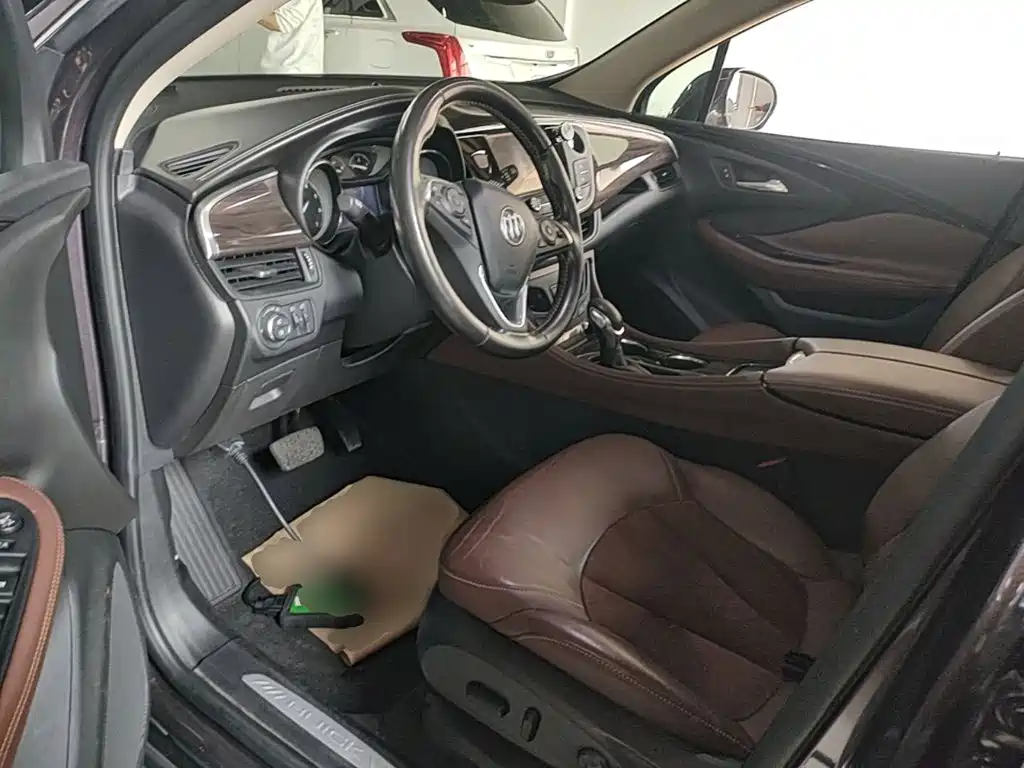 Buick Envision Plus 2017 — фото 12