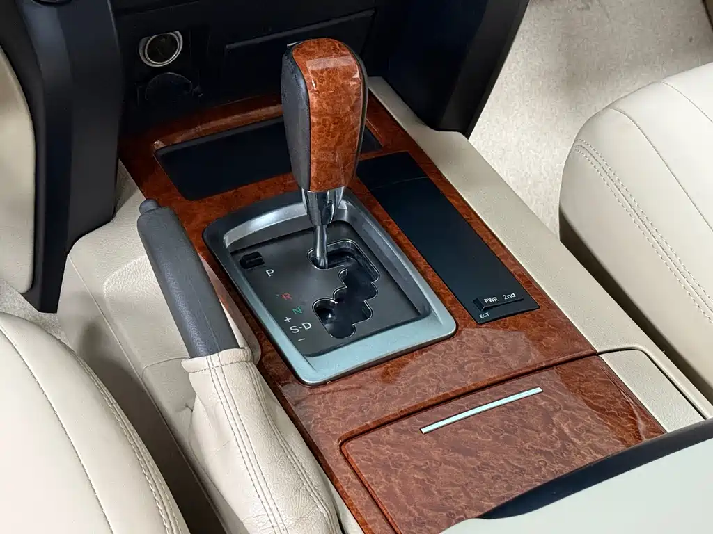 Toyota Land Cruiser 2015 — фото 10