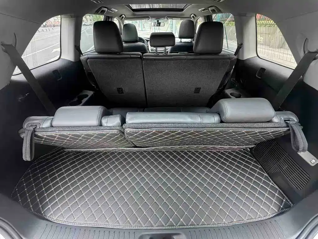 Toyota Highlander 2016 — фото 10
