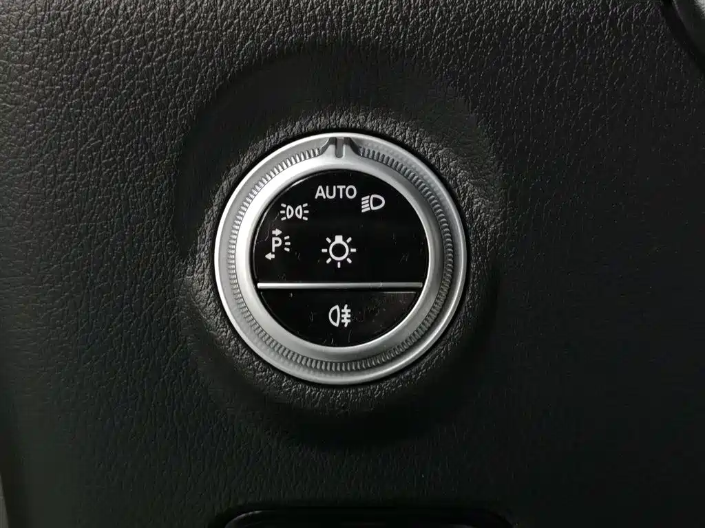 Mercedes-Benz C-Class 2022 — фото 21