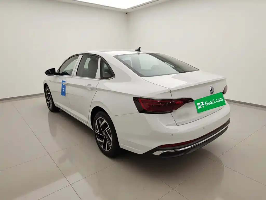 Volkswagen Sagitar 2025