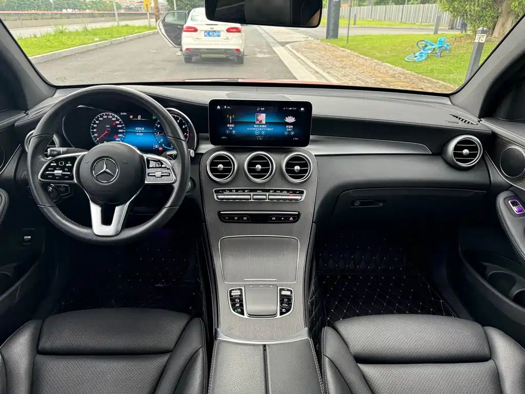 Mercedes-Benz GLC Coupe 2020 — фото 9