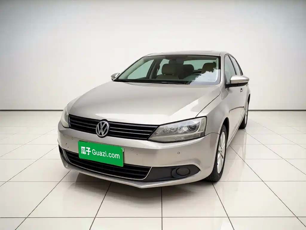 Volkswagen Sagitar 2014