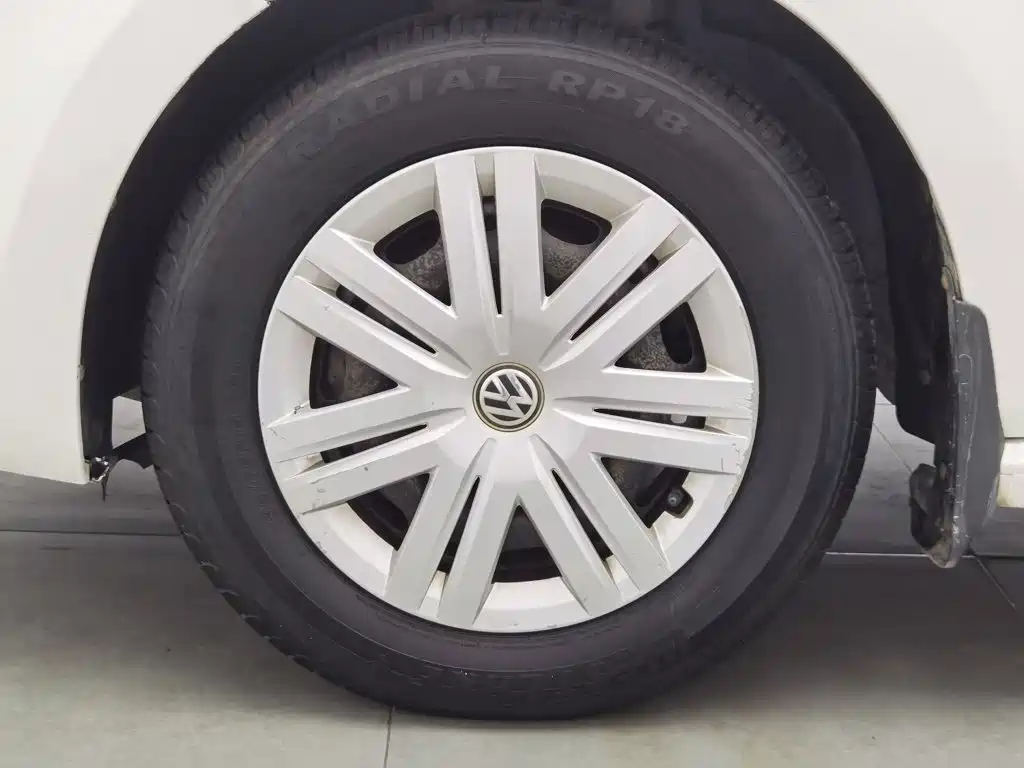 Volkswagen Polo 2015 — фото 17