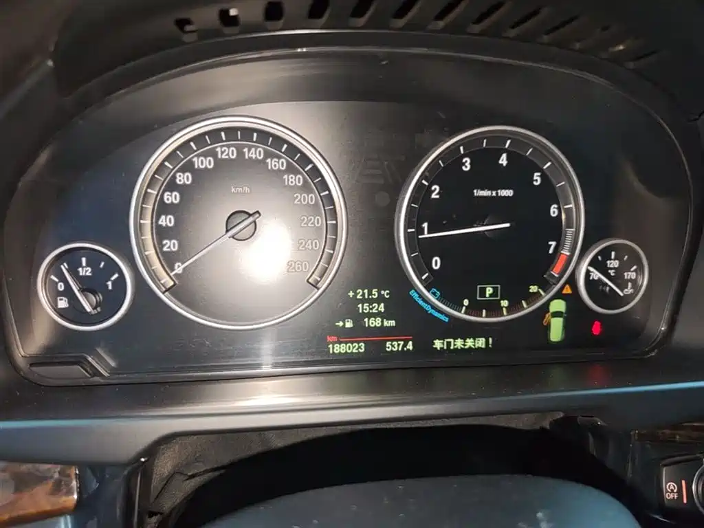 BMW X5 2015 — фото 12
