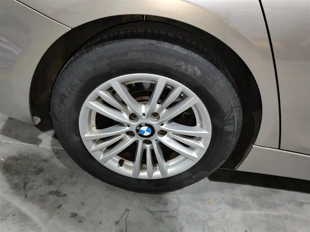 BMW 3 Series 2015 — фото 26