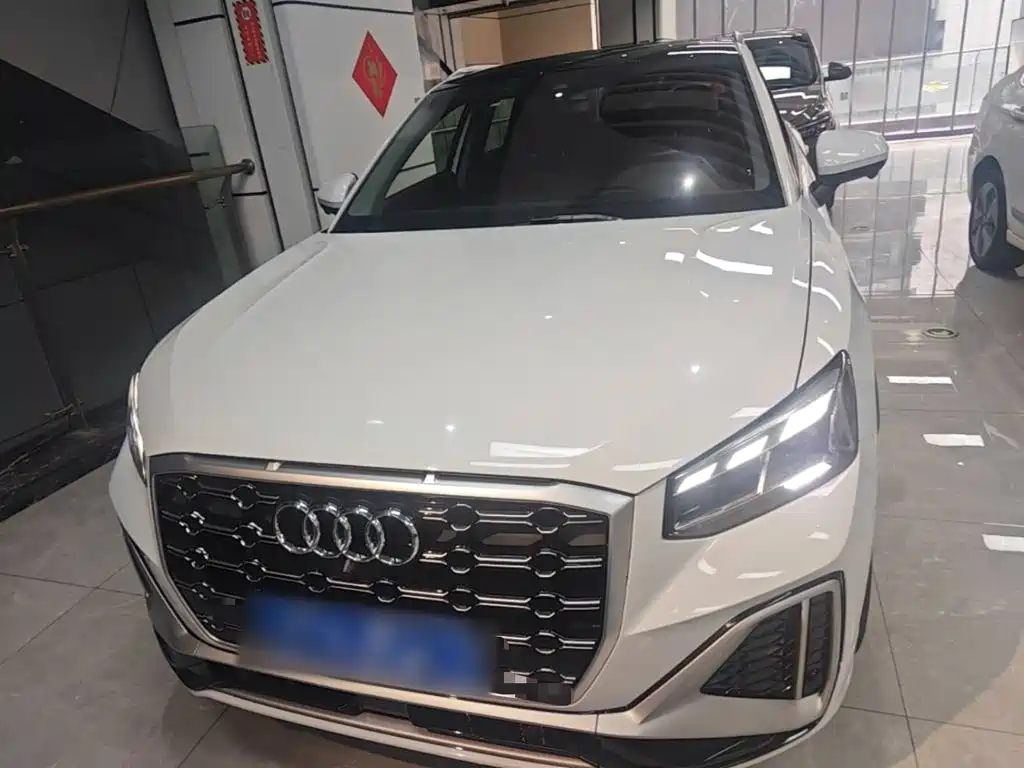 Audi Q2L 2022