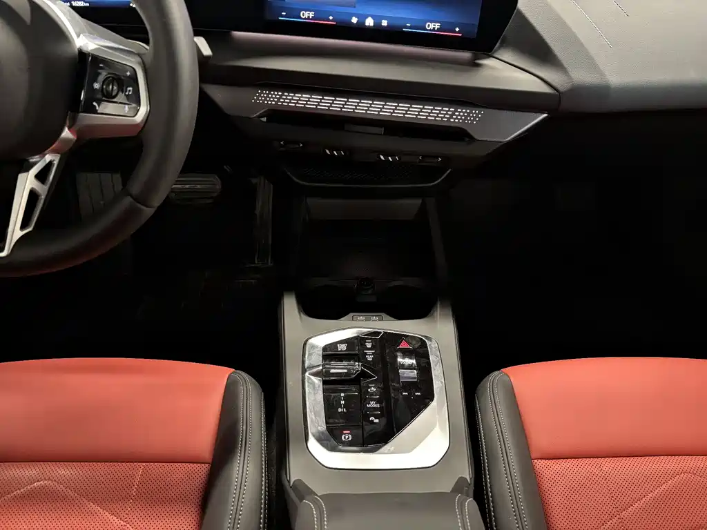 BMW 2 Series 2025 — фото 17