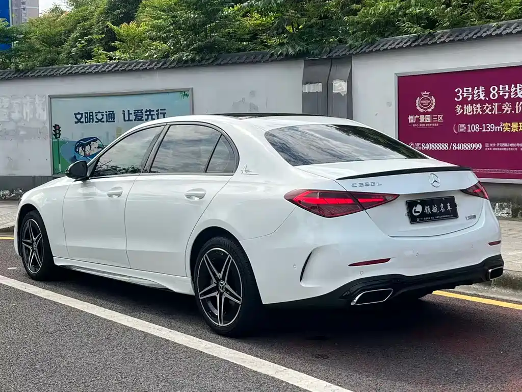 Mercedes-Benz C-Class 2023 — фото 6