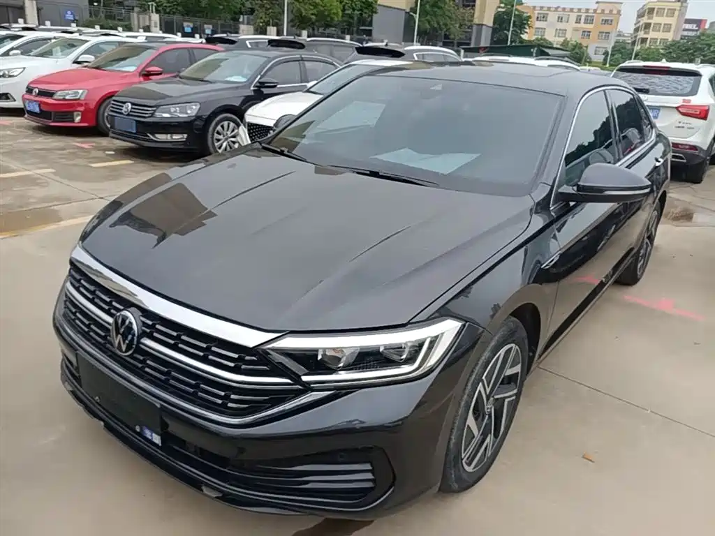 Volkswagen Sagitar 2022 — фото 2