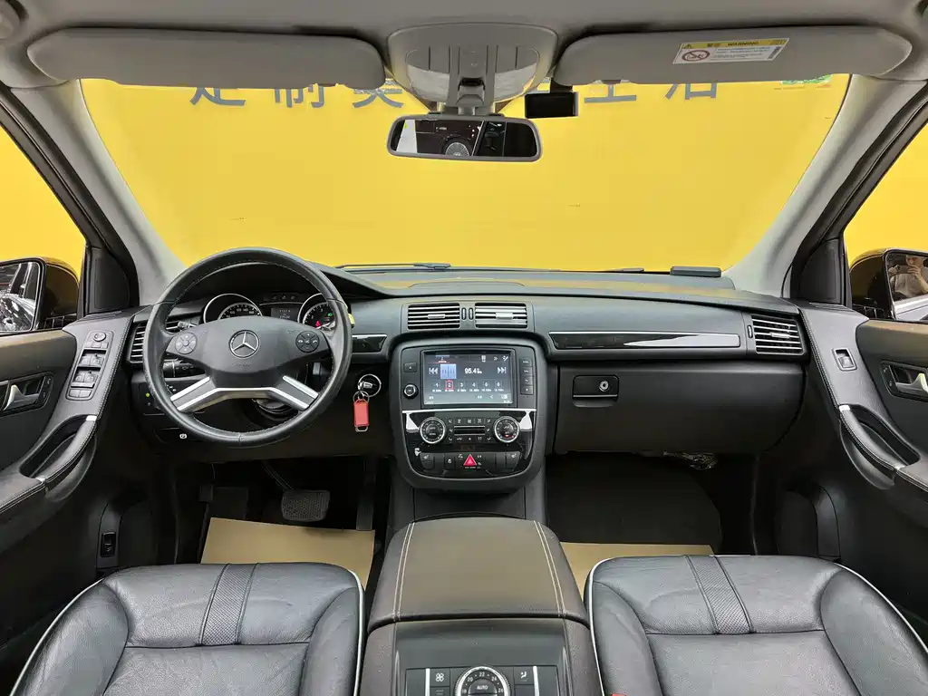 Mercedes-Benz R-Class 2017 — фото 14