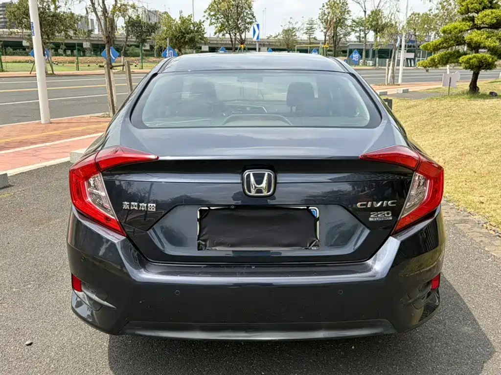Honda Civic 2019 — фото 22