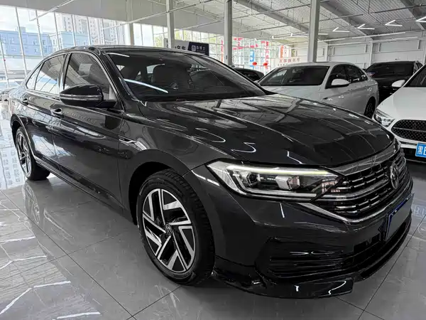 Volkswagen Sagitar 2023