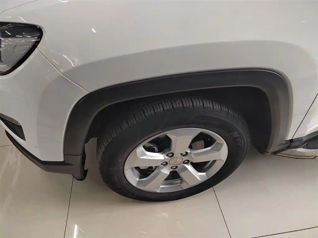 Jeep Compass 2021 — фото 23