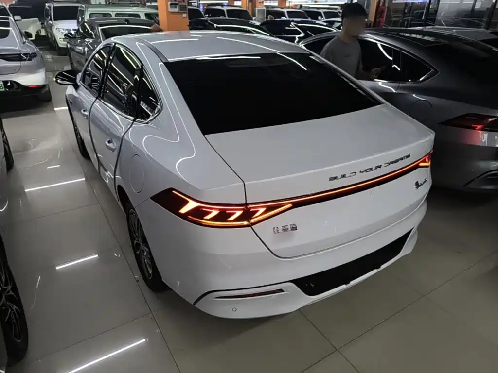 BYD Qin PLUS 2023 — фото 5
