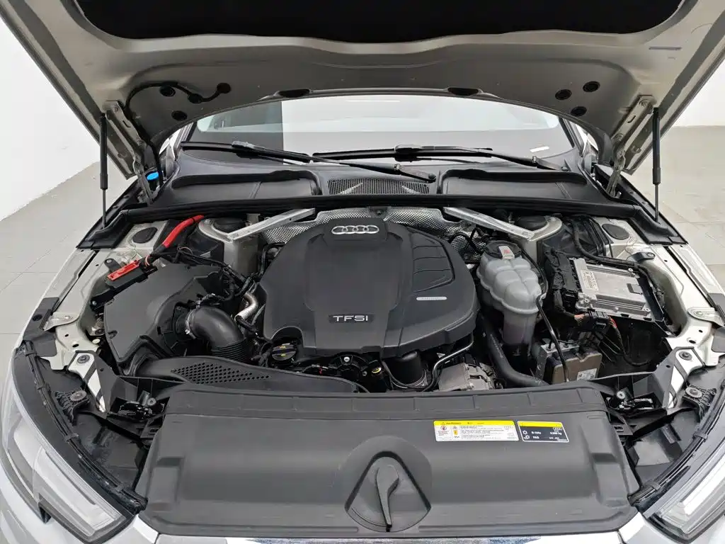Audi A4L 2019