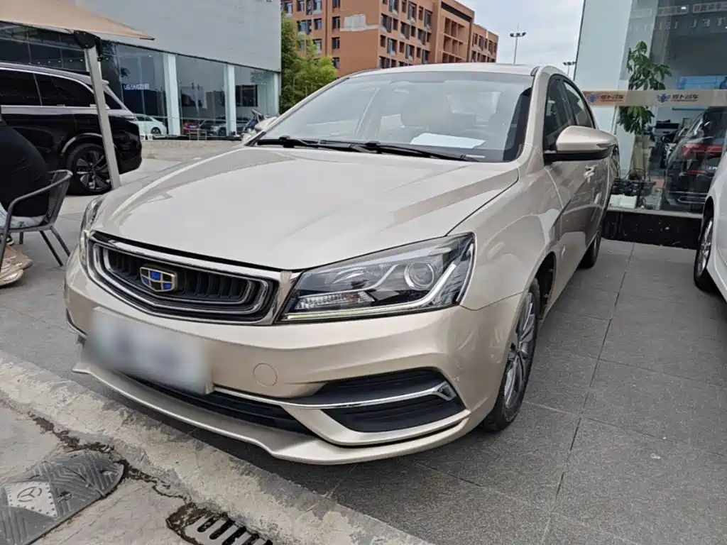 Geely Emgrand 2018 — фото 2