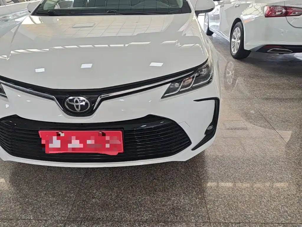 Toyota Corolla 2019 — фото 24