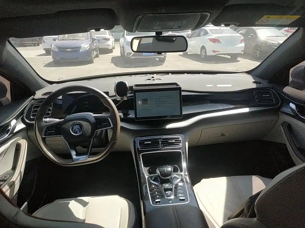 BYD Qin PLUS 2023 — фото 10