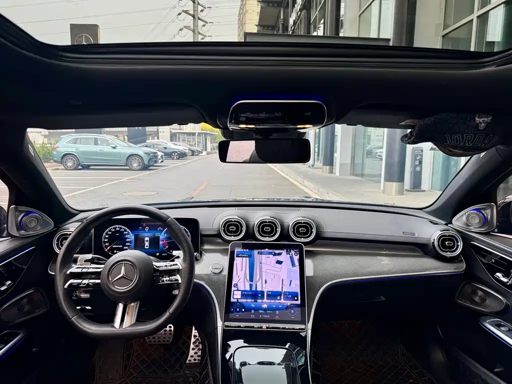 Mercedes-Benz C-Class 2023 — фото 3