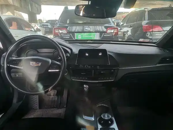 Cadillac CT4 2023