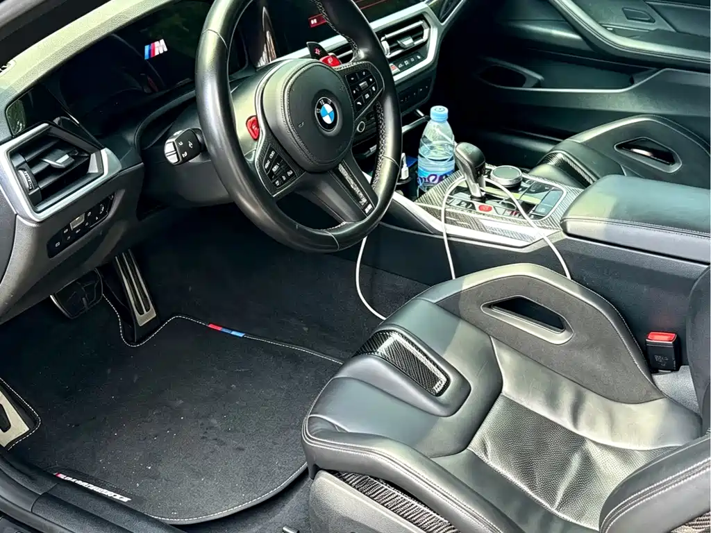BMW M4 2023