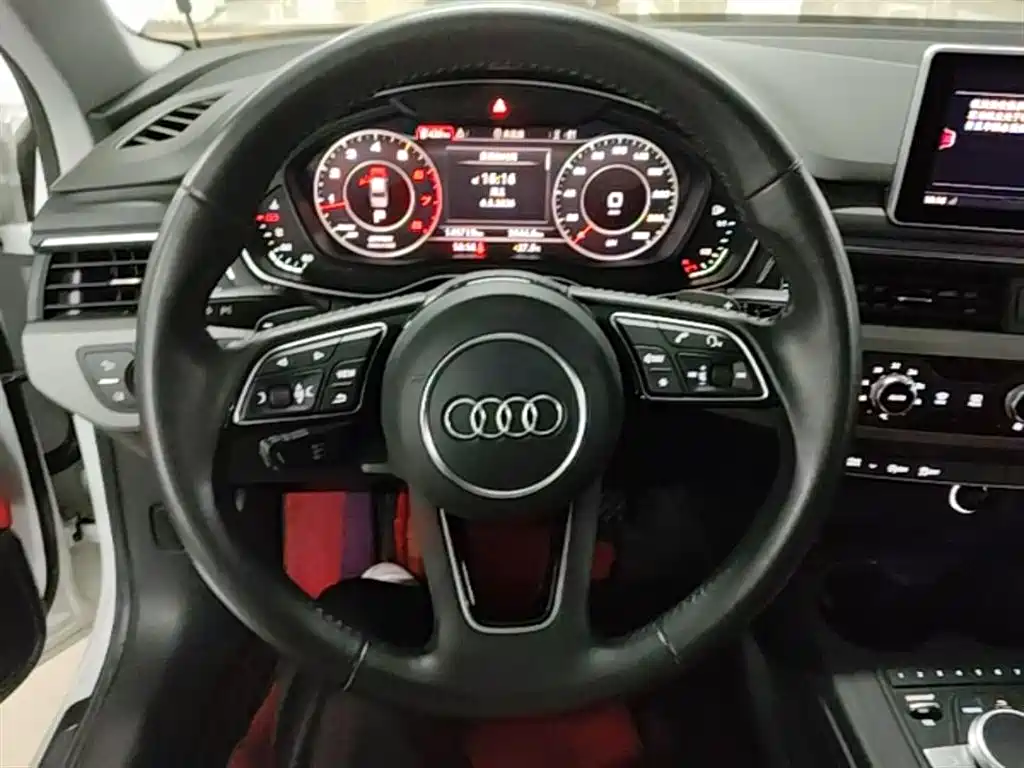 Audi A4L 2017 — фото 11