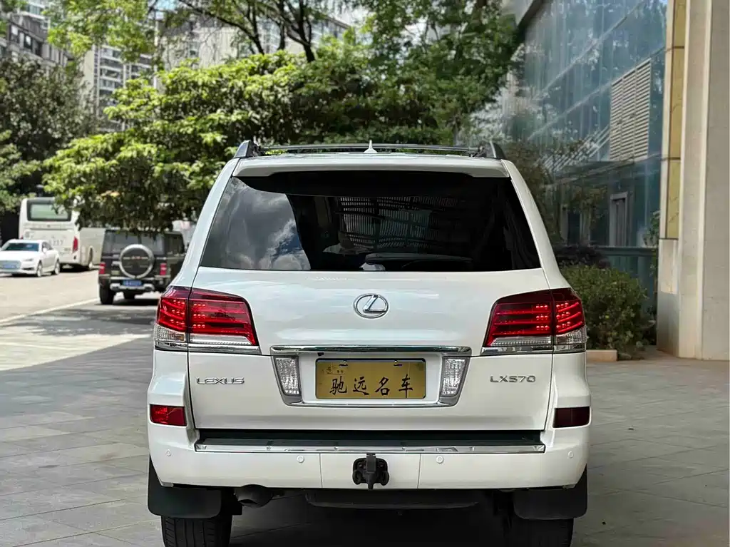 Lexus LX 2013 — фото 6