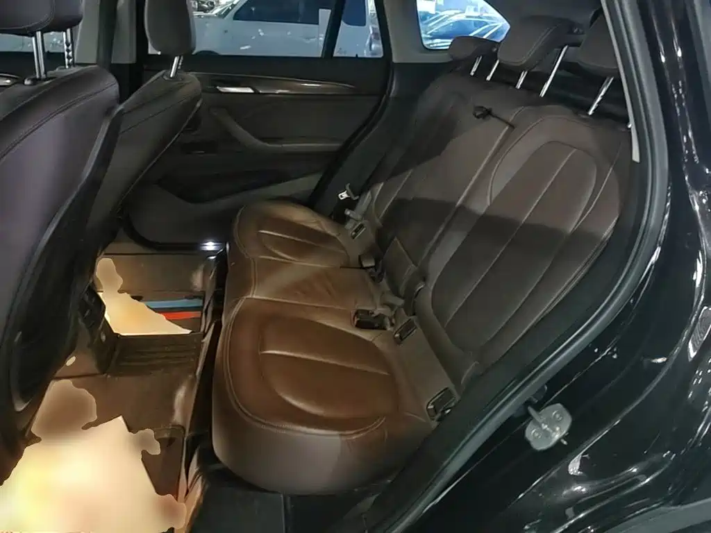 BMW X1 2018 — фото 17