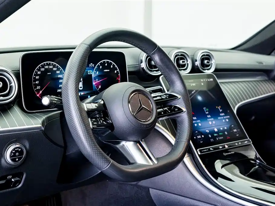 Mercedes-Benz C-Class 2022 — фото 18