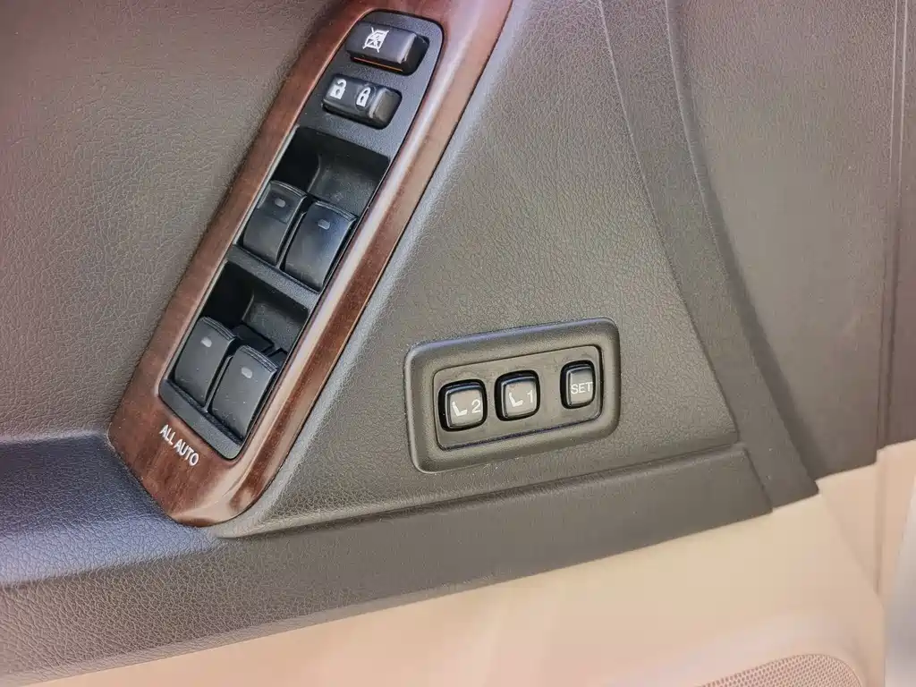 Toyota Prado 2014 — фото 10