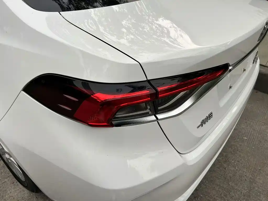 Toyota Corolla 2020 — фото 10
