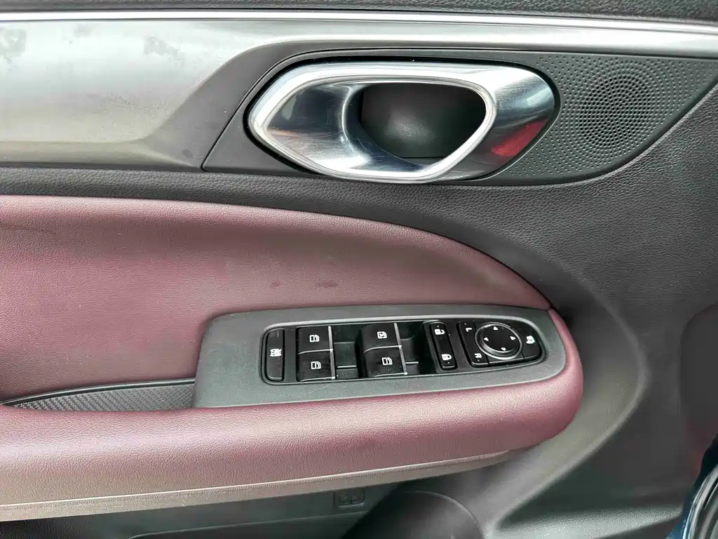 GAC Trumpchi M6 2022 — фото 13