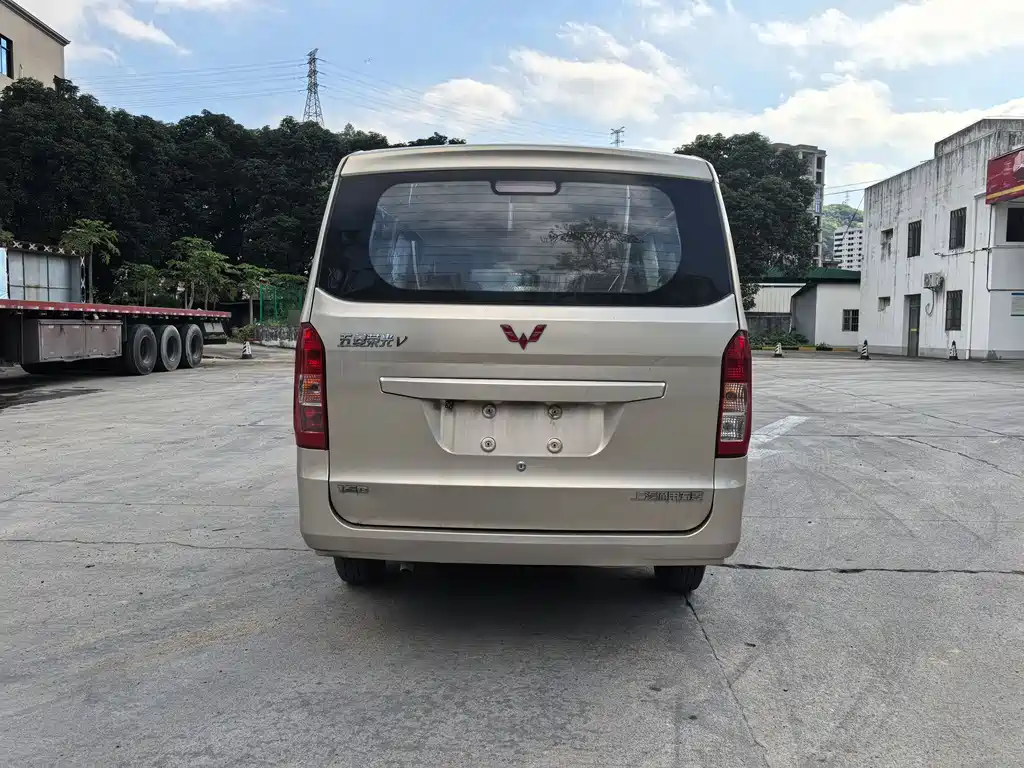 Wuling Rongguang V 2017 — фото 8