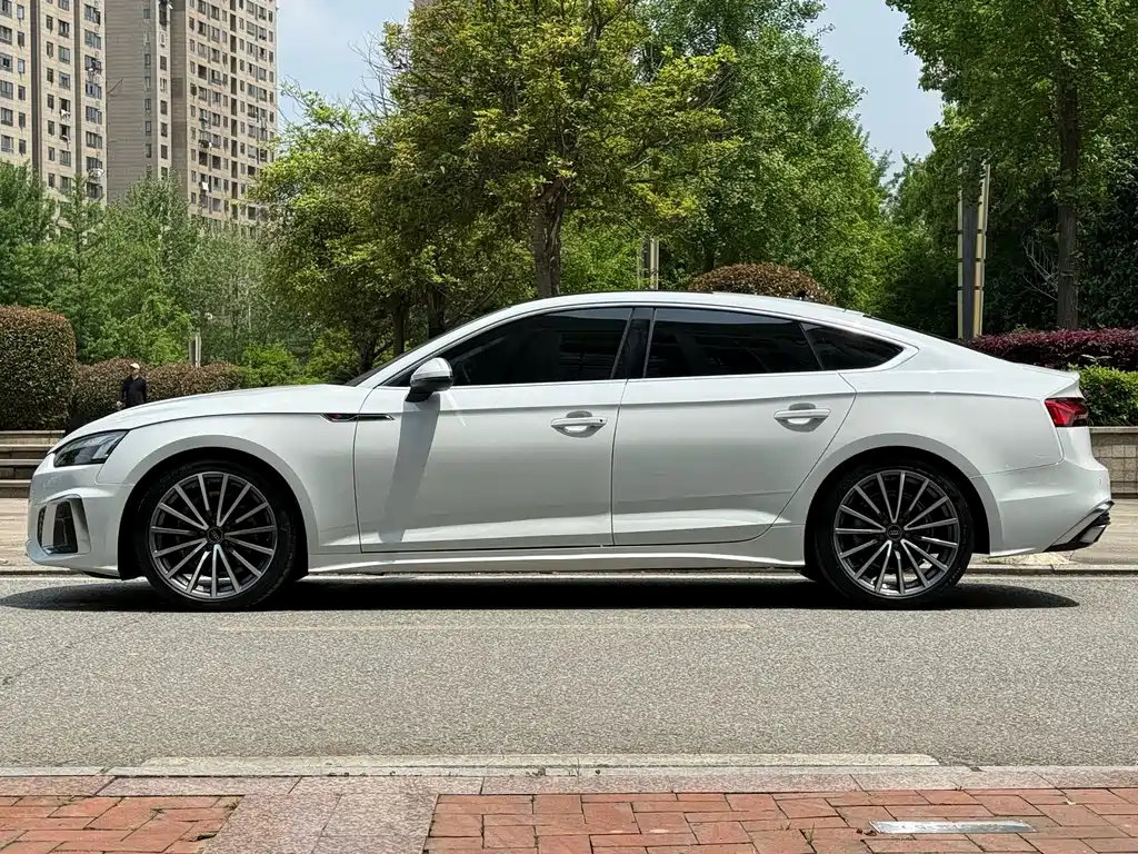 Audi A5 2023 — фото 4
