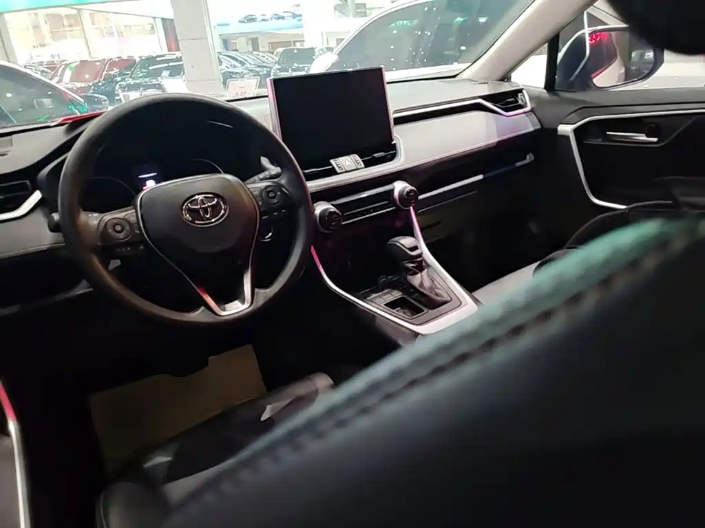 Toyota Wildlander 2021 — фото 10
