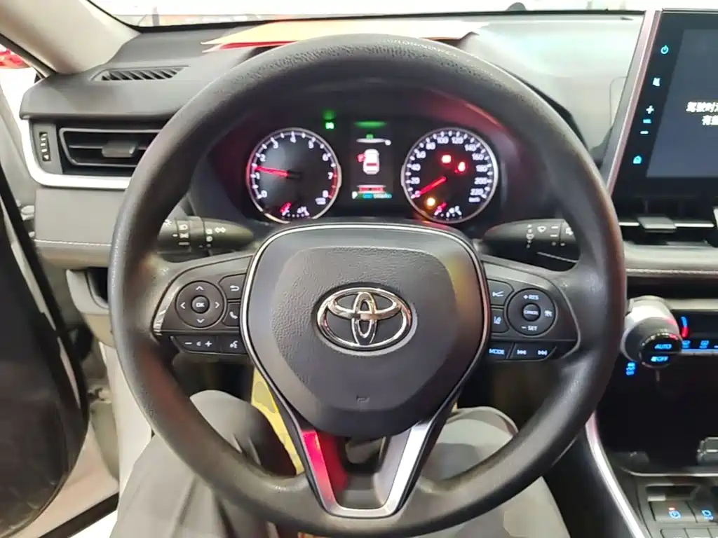 Toyota Wildlander 2021 — фото 11