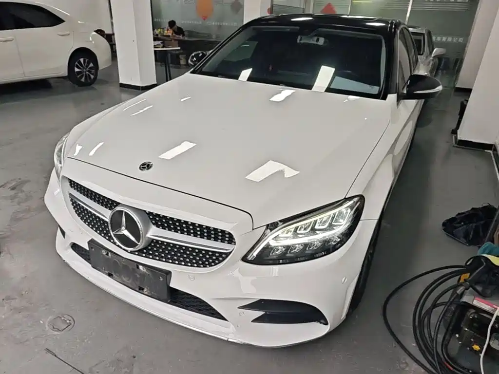 Mercedes-Benz C-Class 2020