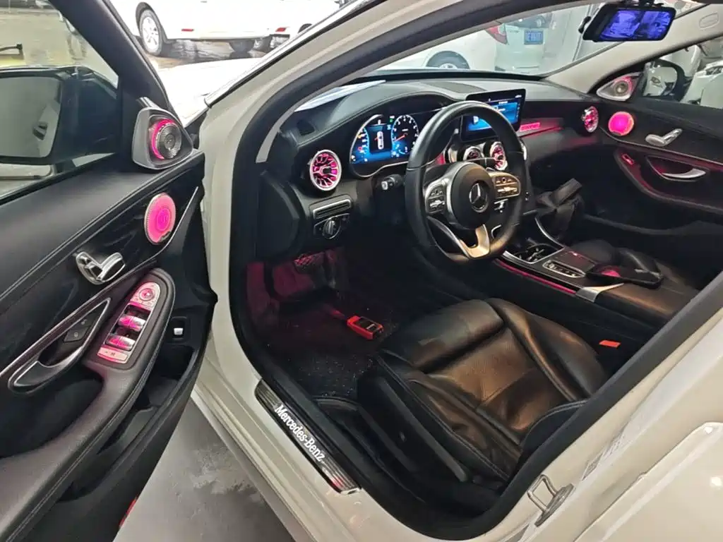 Mercedes-Benz C-Class 2020 — фото 16