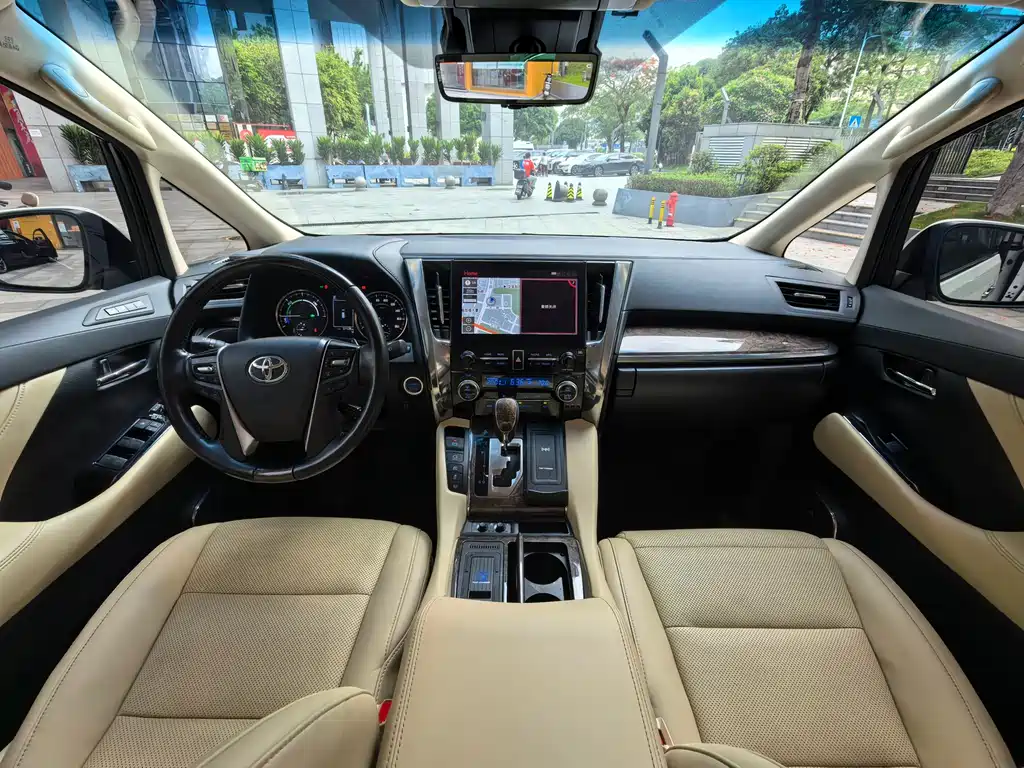 Toyota Alphard 2021 — фото 5