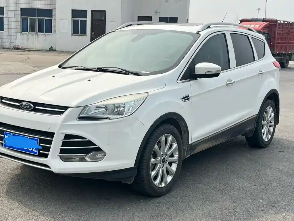Ford Kuga 2014 — фото 1