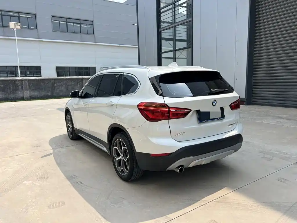 BMW X1 2019 — фото 12