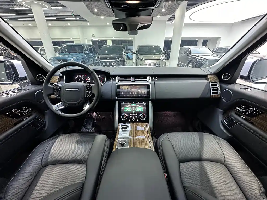 Land Rover Range Rover 2018 — фото 14