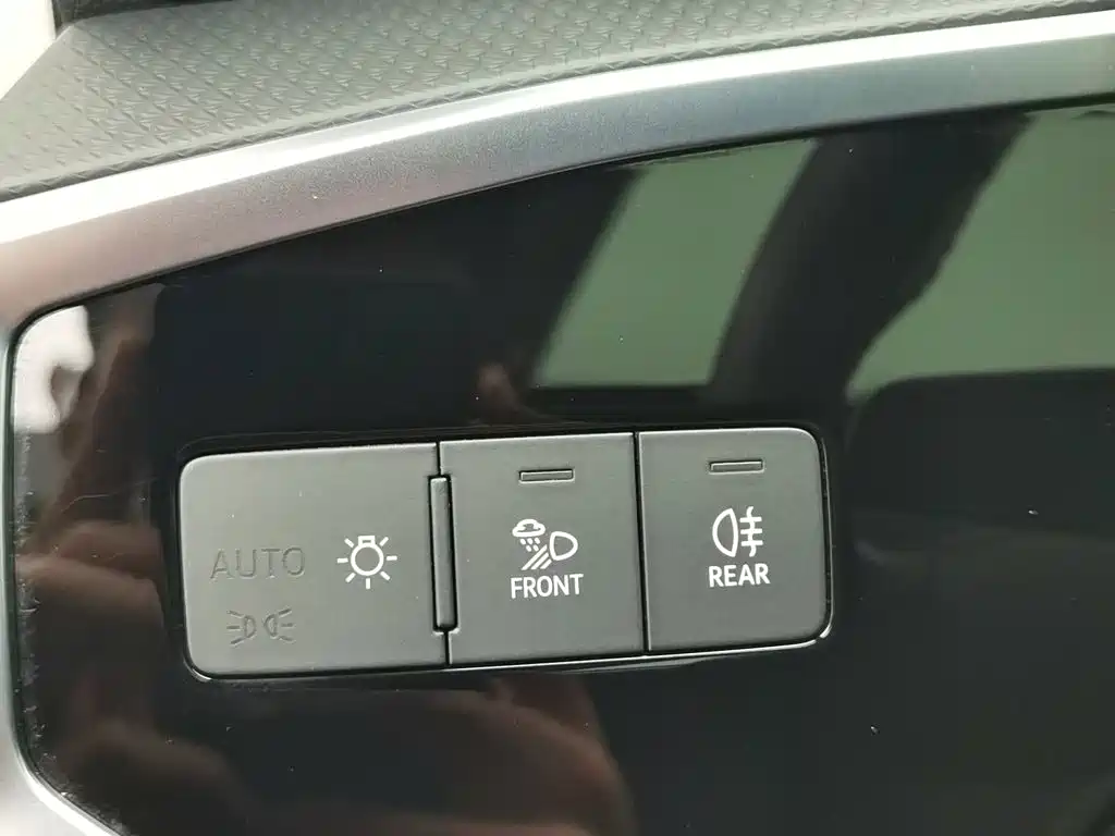 Audi Q3 2020 — фото 21